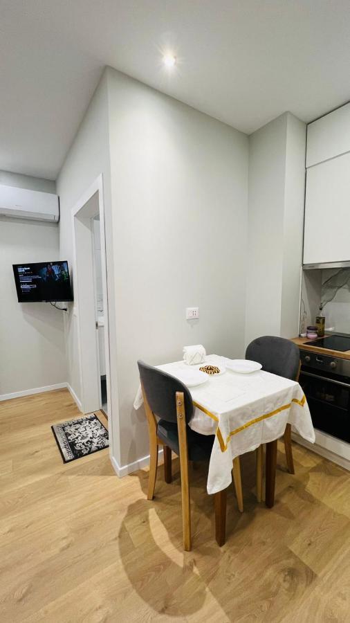 Kristi Apartments 01 Tiran Dış mekan fotoğraf